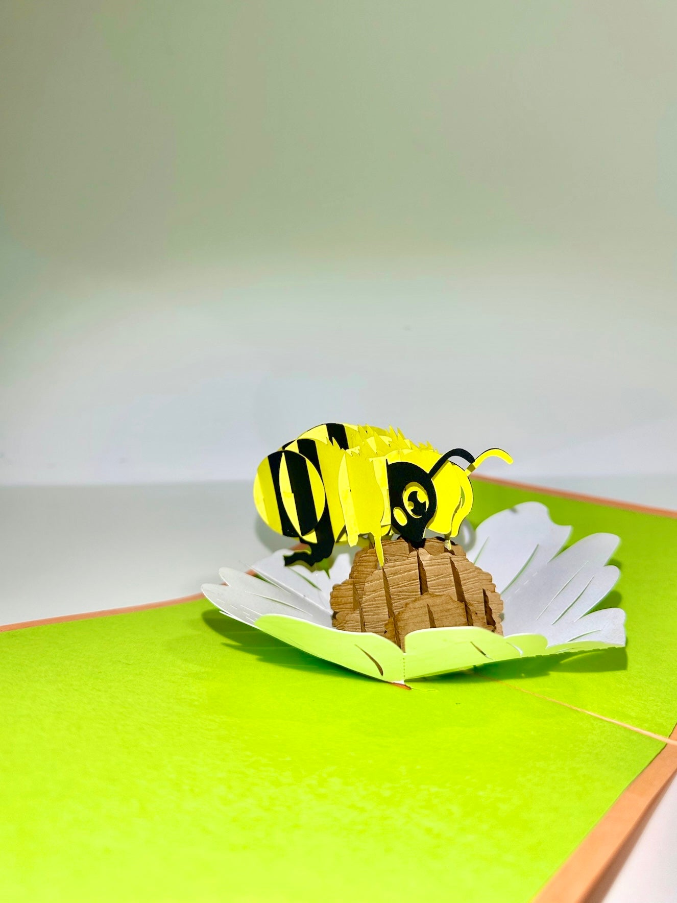 Bumblebee Popup Card